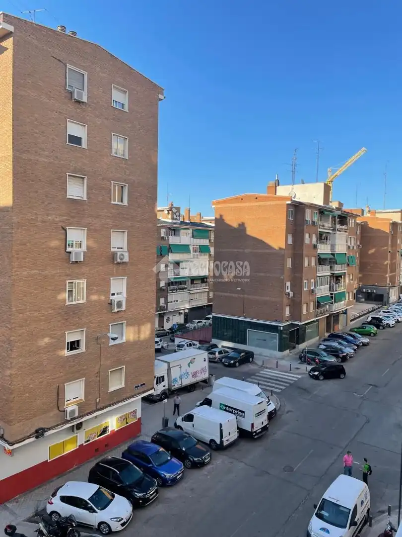 Exterior view of Study for sale in Madrid