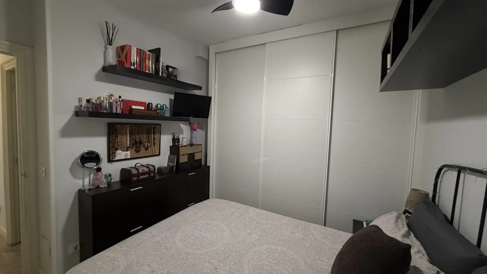 Bedroom of Flat for sale in Usera