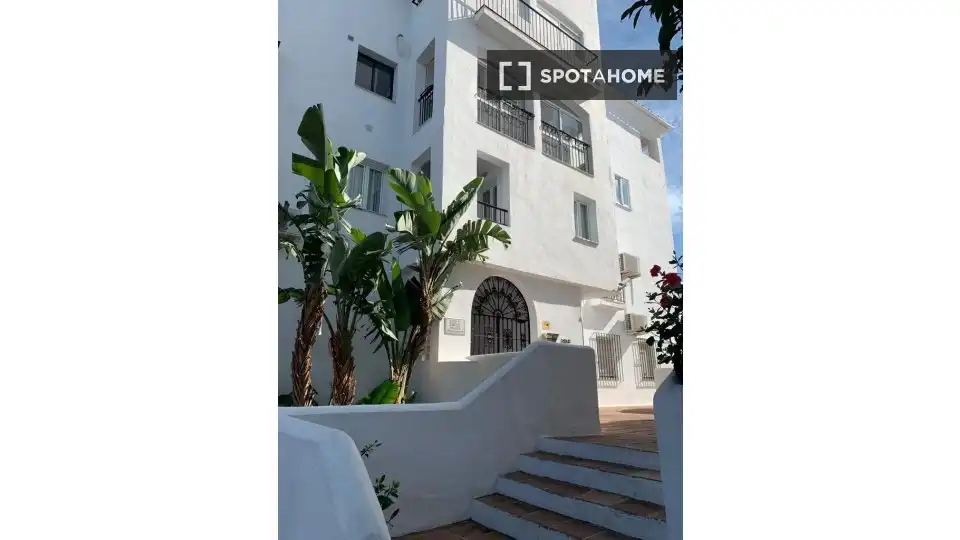 Habitación en Puerto Banús