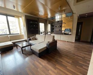 Living room of Flat for sale in  Zaragoza Capital  with Heating, Furnished and Oven