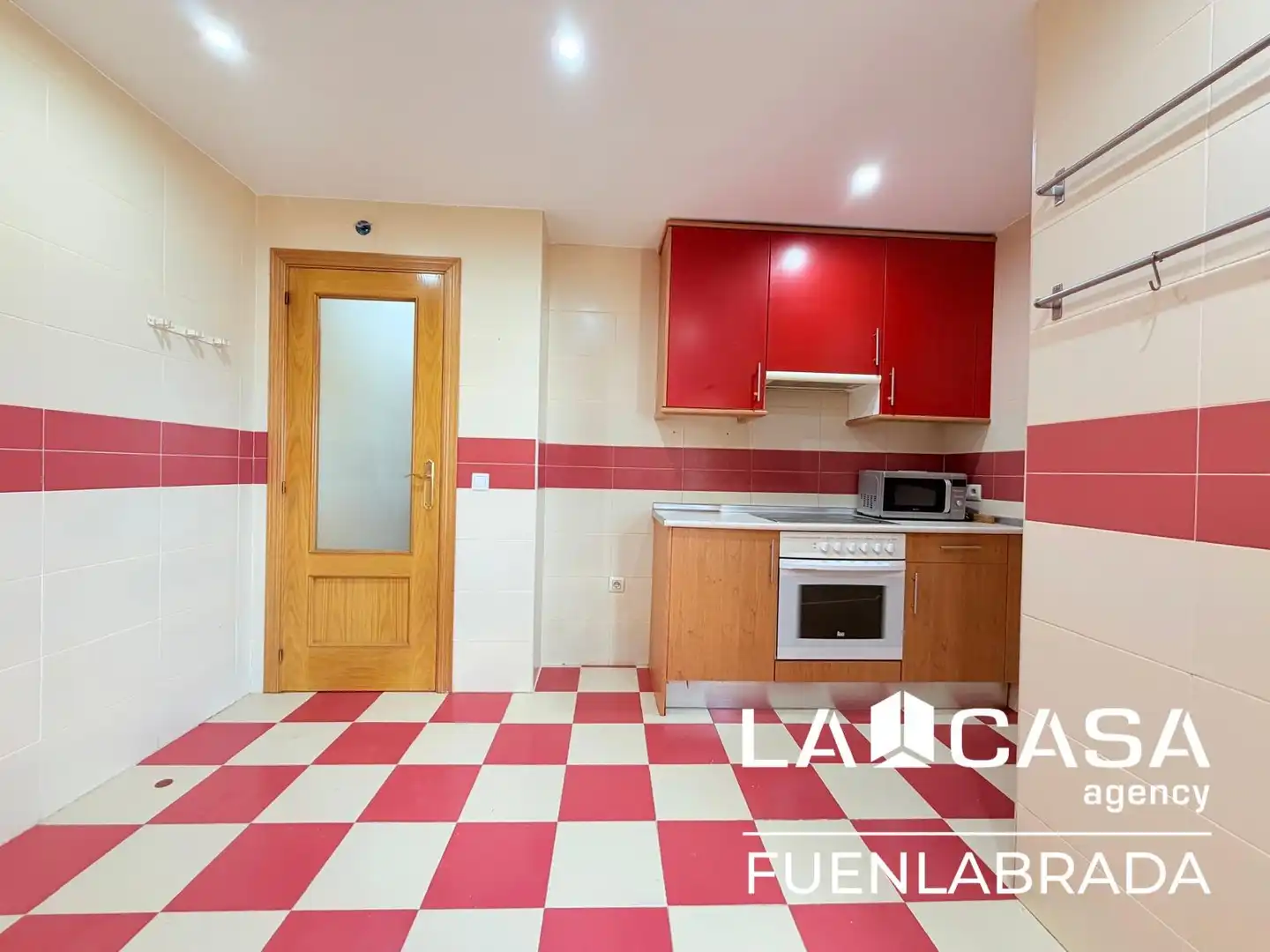 Kitchen of Duplexes for sale in El Viso de San Juan  with Heating, Swimming Pool and Balcony