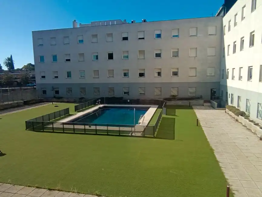 Appartamento con piscina in affitto a avenida republica argentina 1, imagen 2