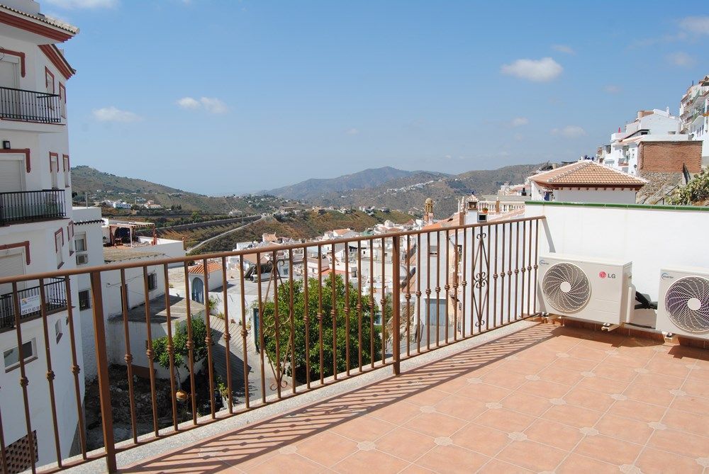 Terrace of Apartment for sale in Cómpeta  with Air Conditioner, Terrace and Furnished
