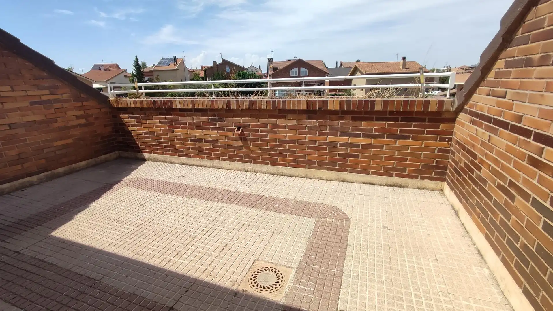 Terraza de Casa adosada de alquiler en Zaragoza con Aire acondicionado, Calefacción y Jardín privado