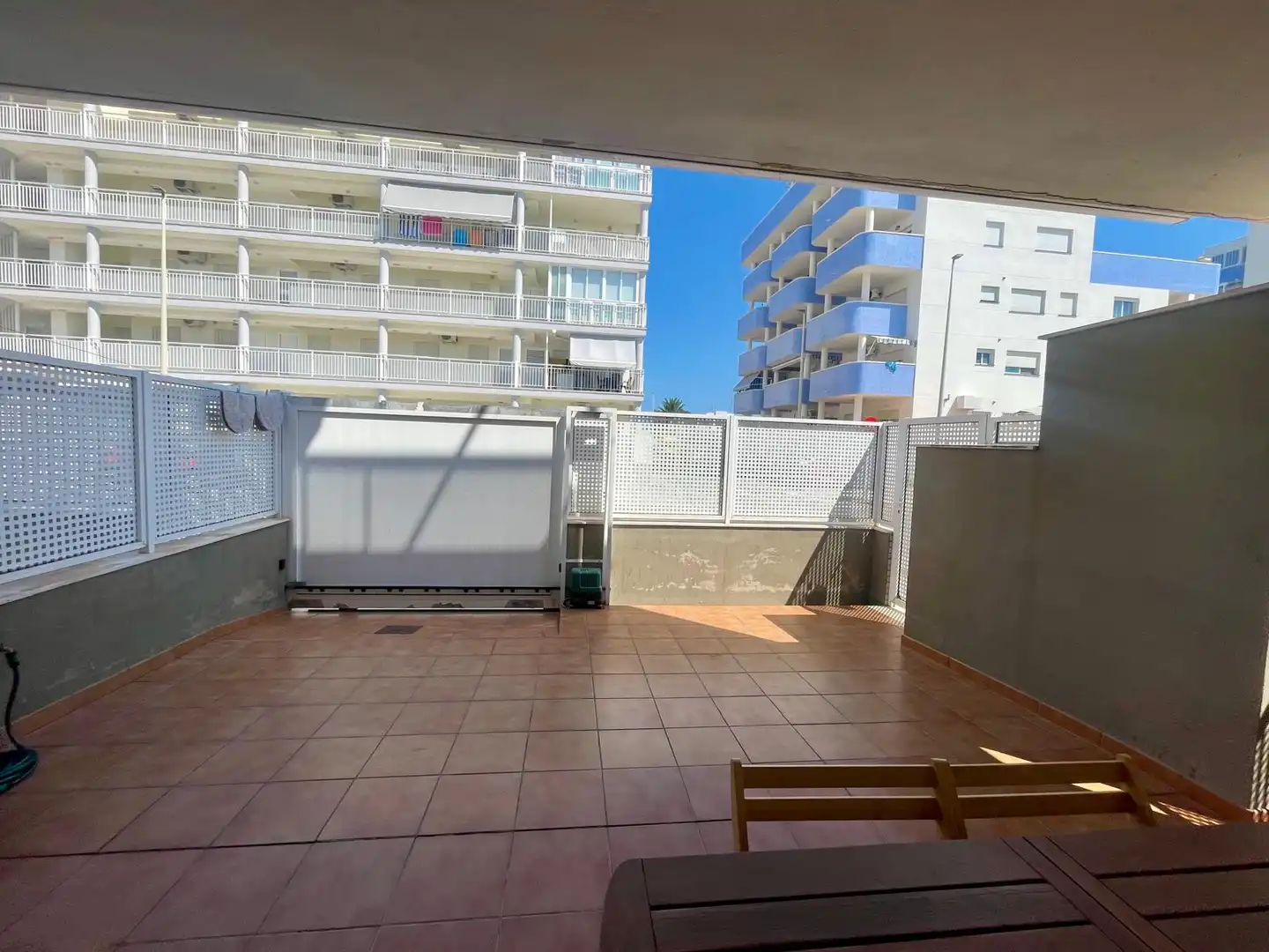 Casa aparellada en venda a Carrer Tenerife
