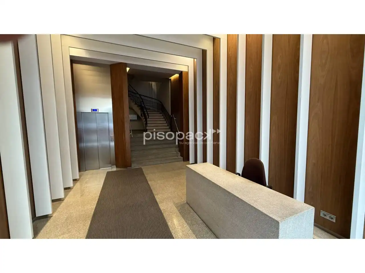 Office space with lift for sale in Calle Emilio Arrieta, imagen 26