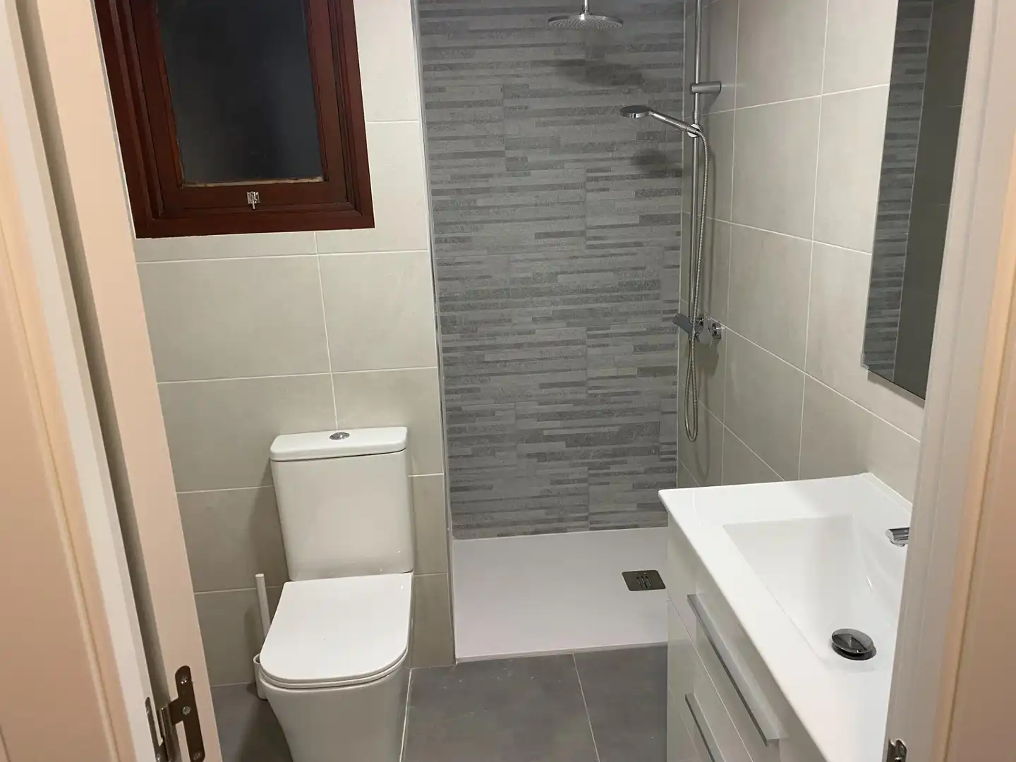 Baño de Piso en venta en Tavernes de la Valldigna con Balcón