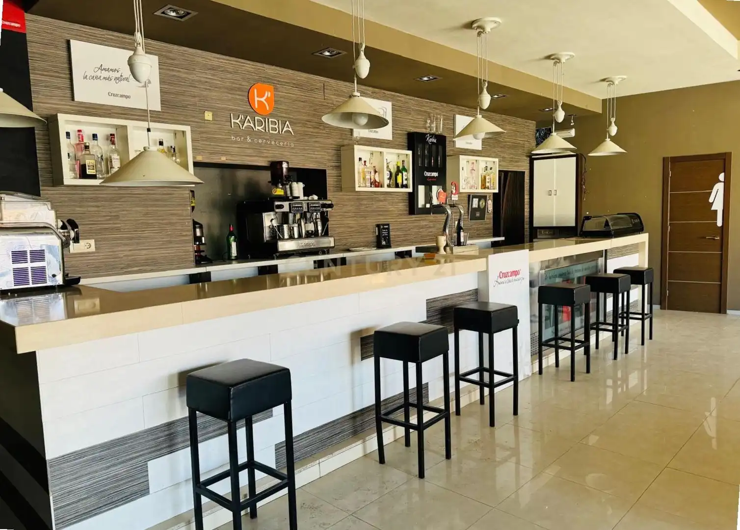 Local en venta en Madroñera con Aire acondicionado