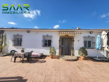 Maison avec piscine à vendre à Nueva Aljaima - Las Tres Leguas - Los Mondeños