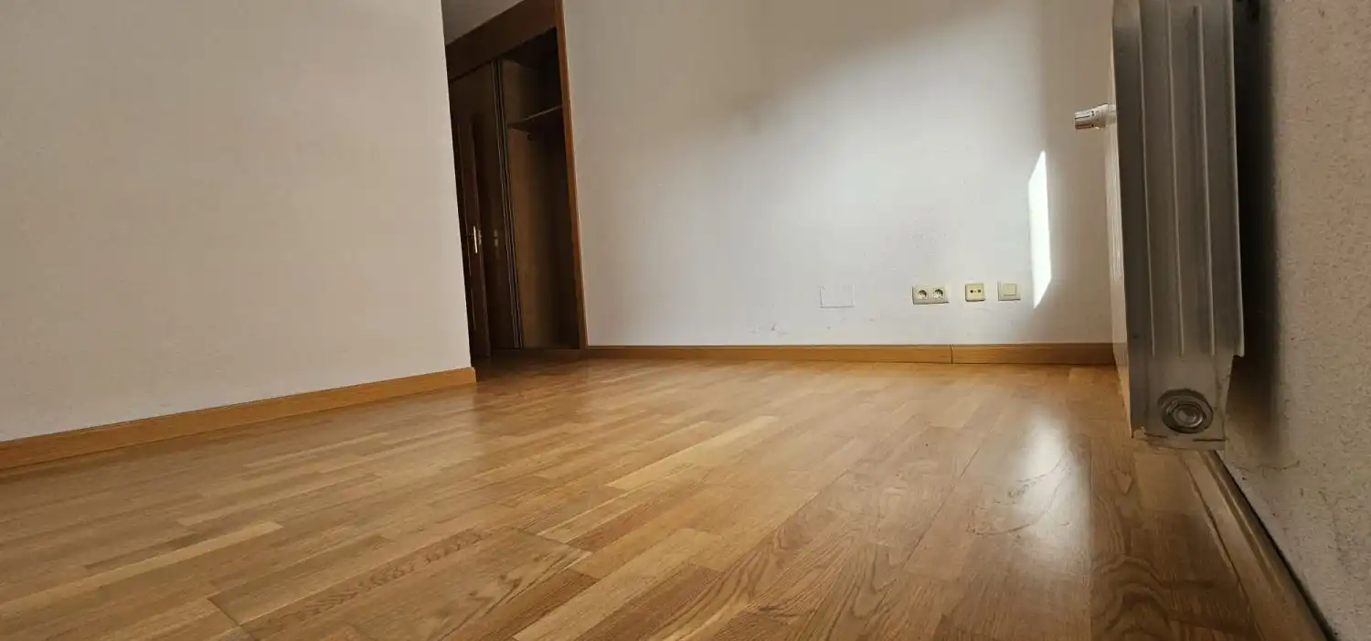 Dormitori de Pis en venda en Valdemoro amb Aire condicionat, Terrassa i Traster