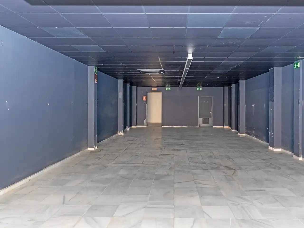 Local comercial en venda a Villamartín, imagen 8