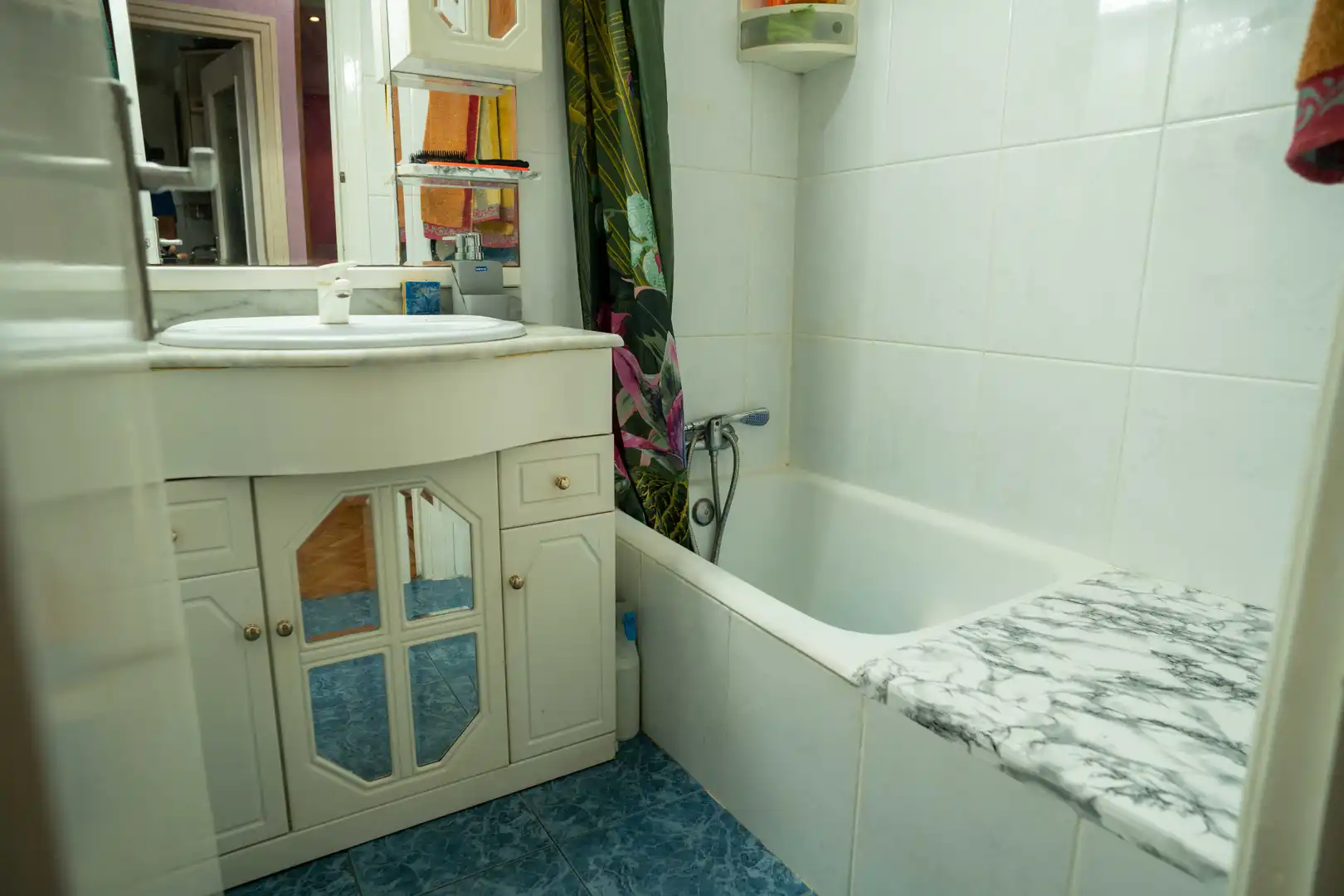 Bathroom of Flat for sale in Erandio  with Furnished and Balcony