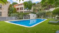 Swimming pool of House or chalet for sale in Esplugues de Llobregat  with Air Conditioner, Heating and Private garden