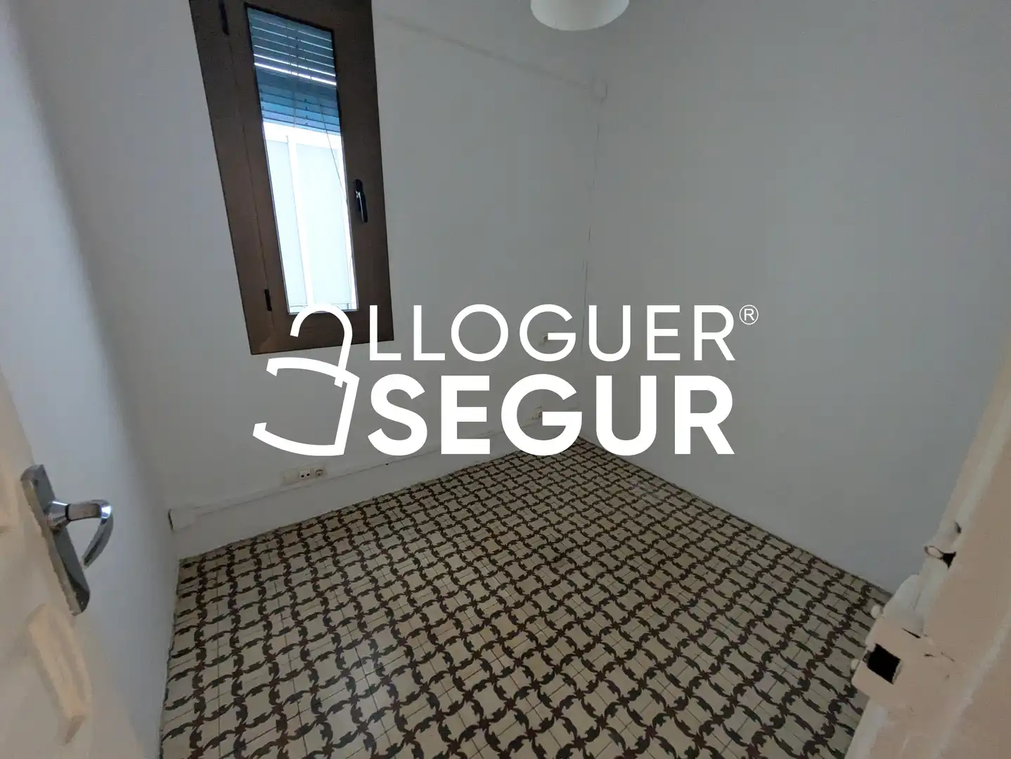 Piso de alquiler en Violant d'Hongria, Sants