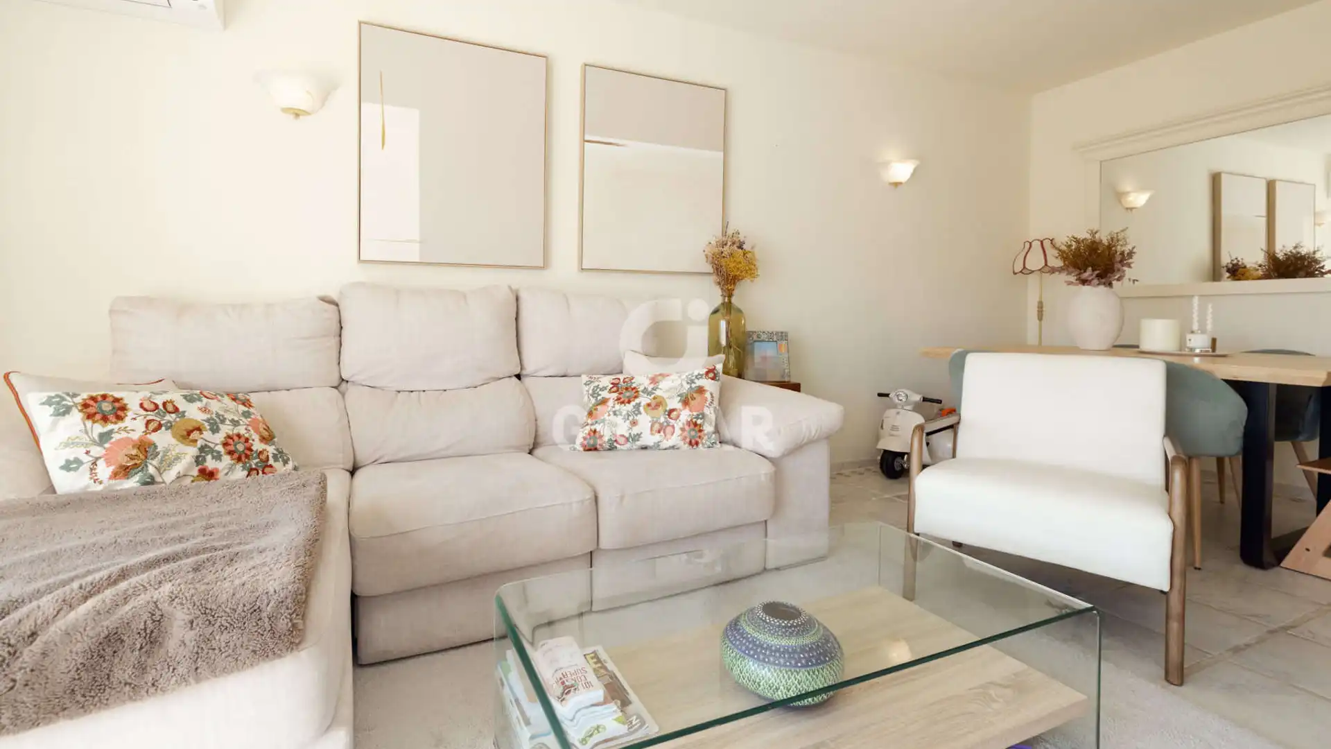 Living room of Single-family semi-detached for sale in Estepona