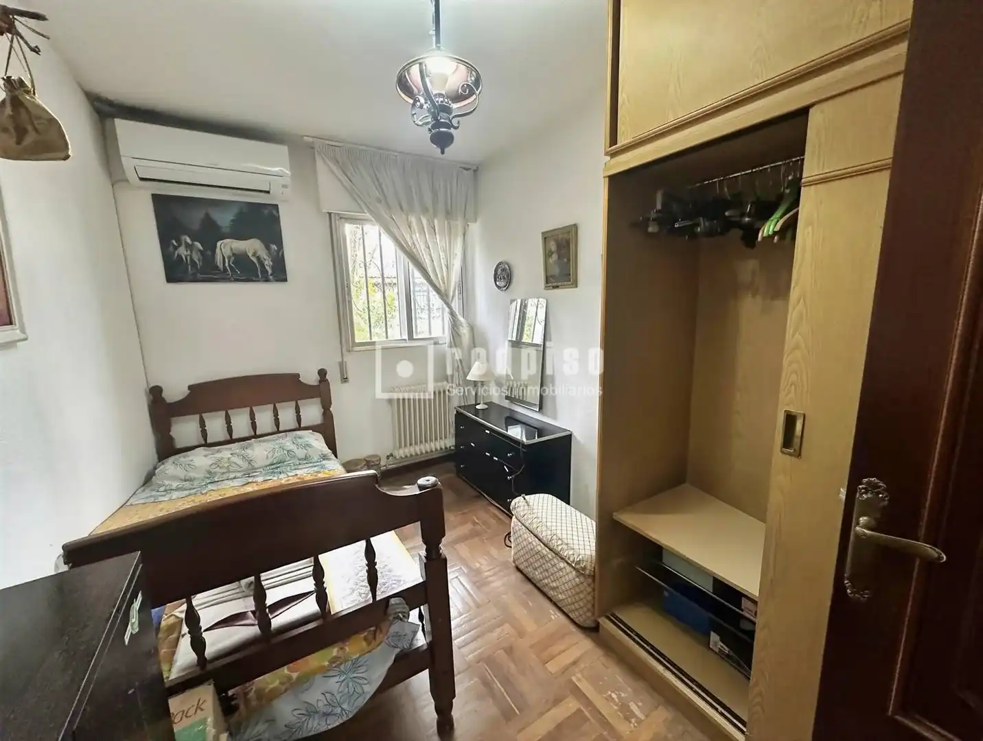 Dormitori de Casa o xalet en venda en Madrid amb Aire condicionat, Calefacció i Terrassa