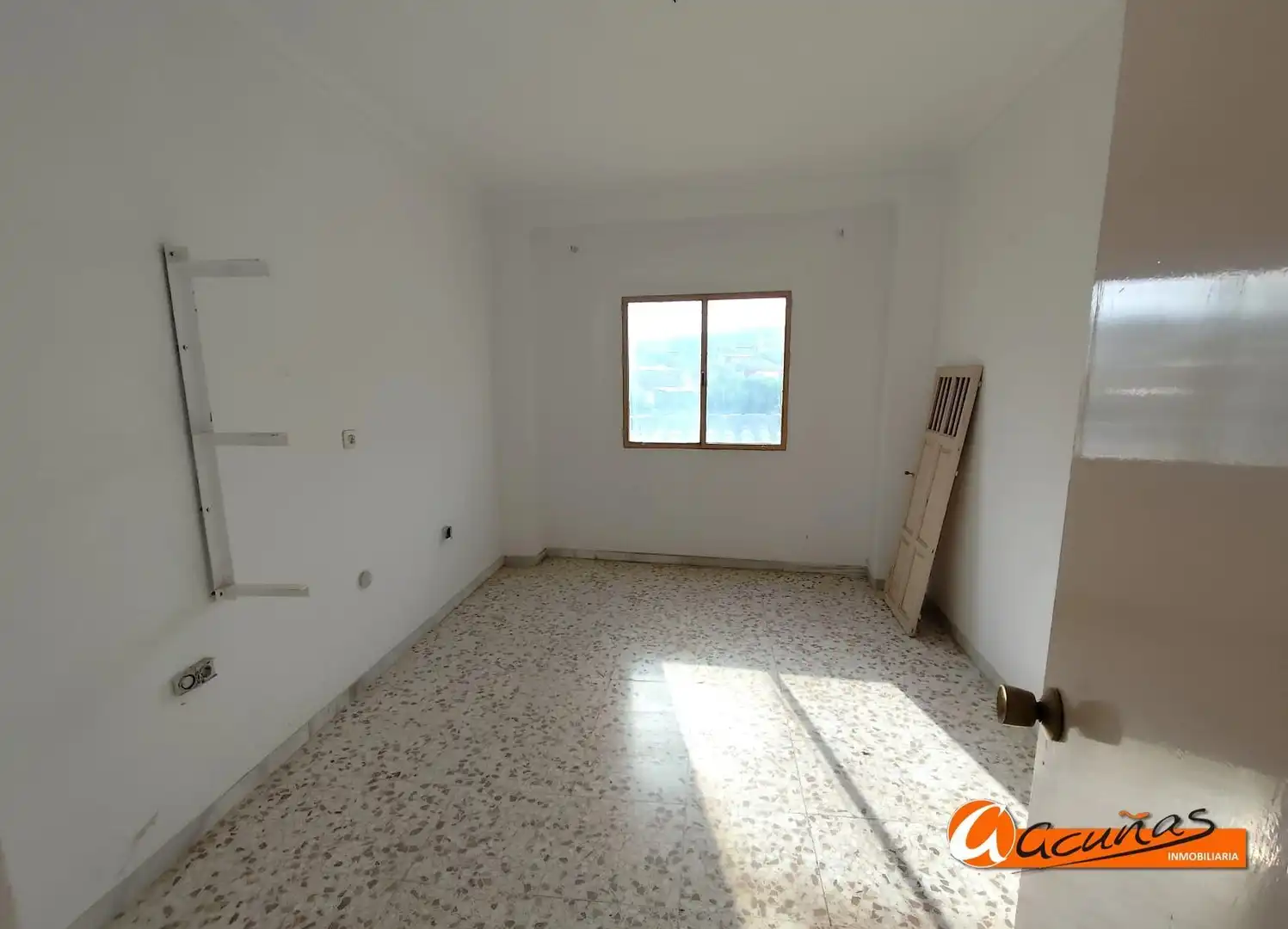 Casa adosada en venta en del Angel, Cuevas de San Marcos