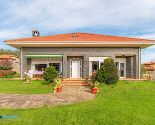 Exterior view of House or chalet for sale in Camargo  with Private garden, Parquet flooring and Terrace