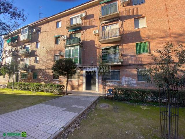 Piso en Venta en C. San Antón en El Perchel