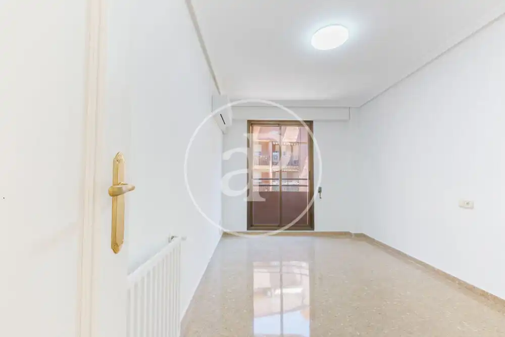 Piso en venta en Valencia con Aire acondicionado, Calefacción y Balcón