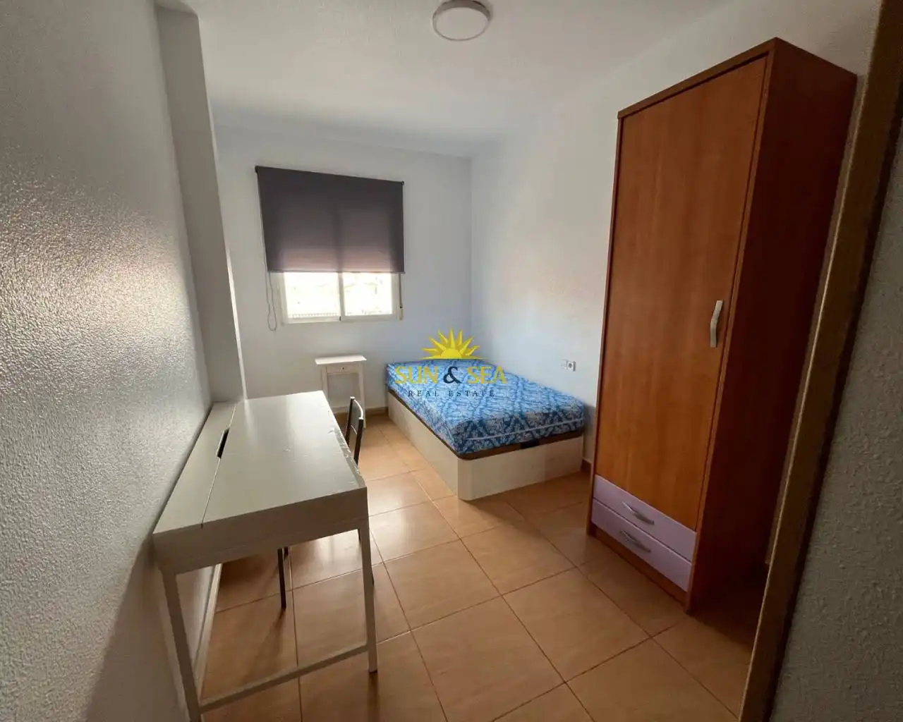 Habitación de Apartamento de alquiler en Alcantarilla con Aire acondicionado, Amueblado y Lavadora