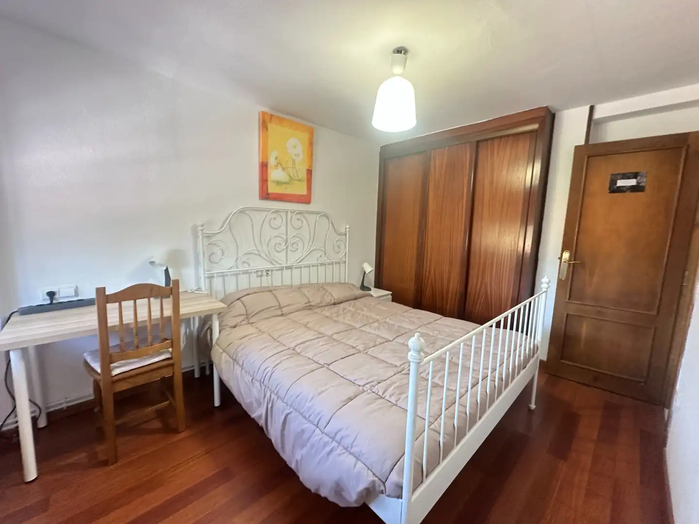 Habitación de Piso de alquiler en Santiago de Compostela  con Calefacción y Amueblado