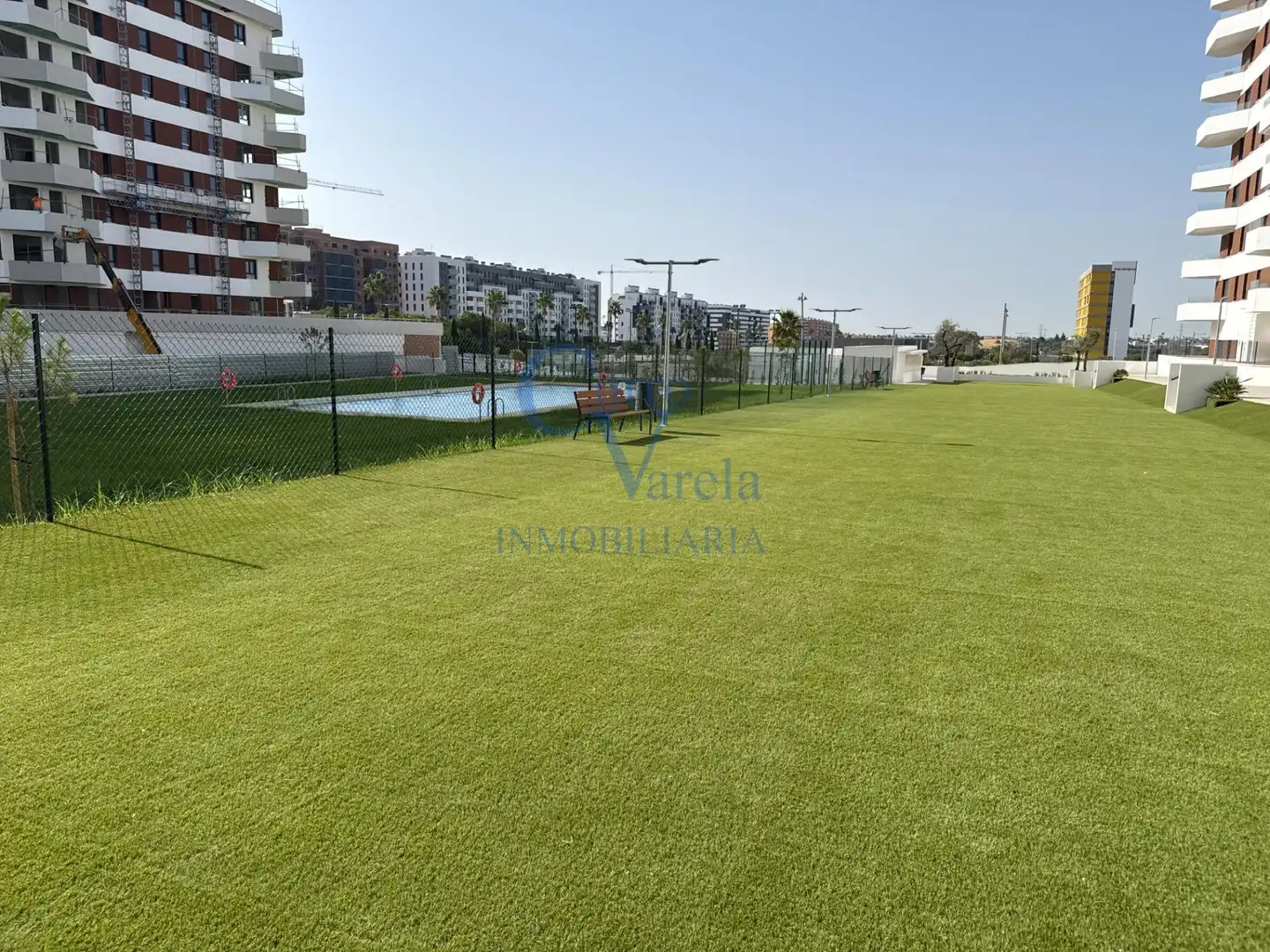 Appartamento con piscina in affitto a Entrenúcleos, imagen 34
