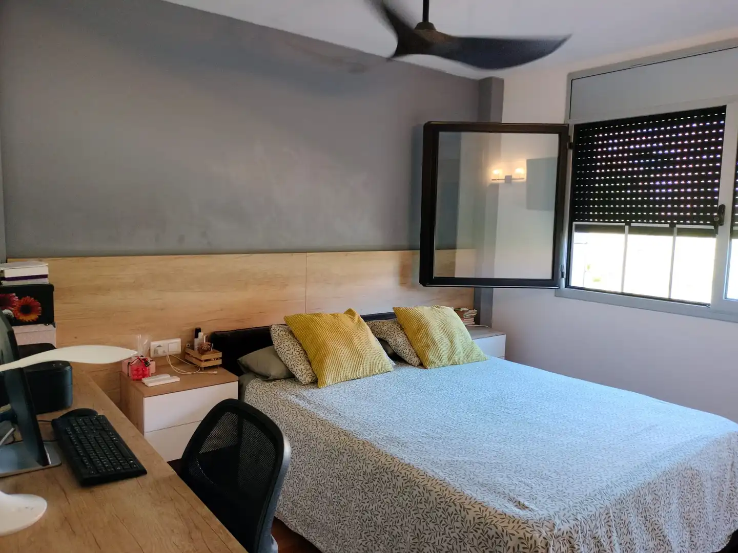 Bedroom of Detached homes for sale in Sabadell  with Private garden, Terrace and Storage room