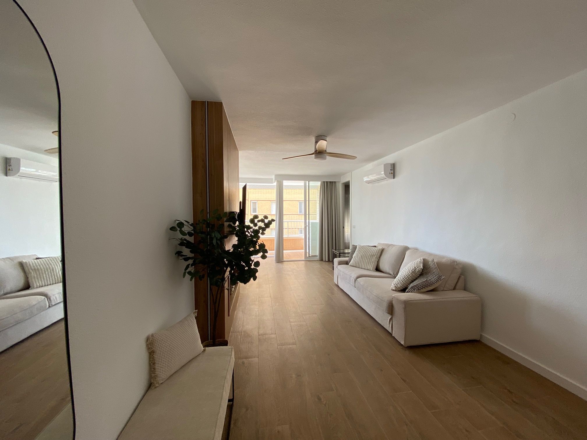 Living room of Flat to rent in Alicante / Alacant  with Air Conditioner, Heating and Private garden