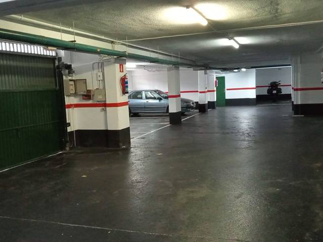 Garaje en Alquiler en Ondarroa Kalea, 2 en Txurdinaga