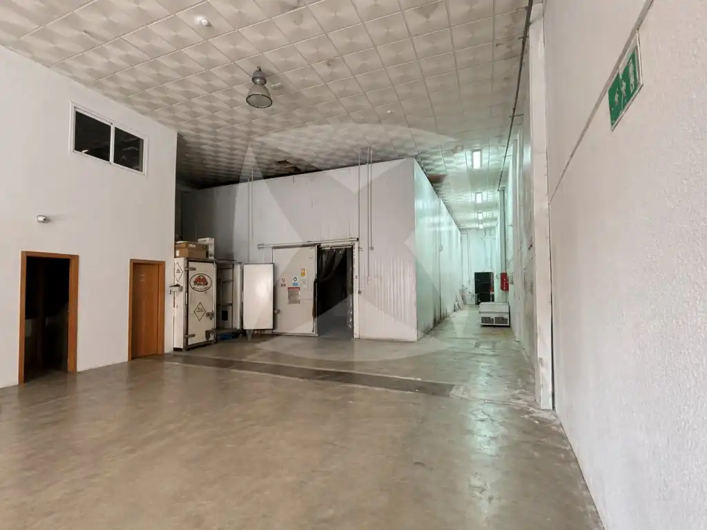 Industrial building to rent in Calle Nevero Diecinueve, imagen 4