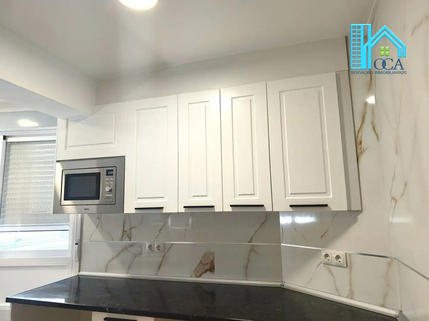 Cocina de Piso en venta en Móstoles con Aire acondicionado, Jardín privado y Piscina comunitaria
