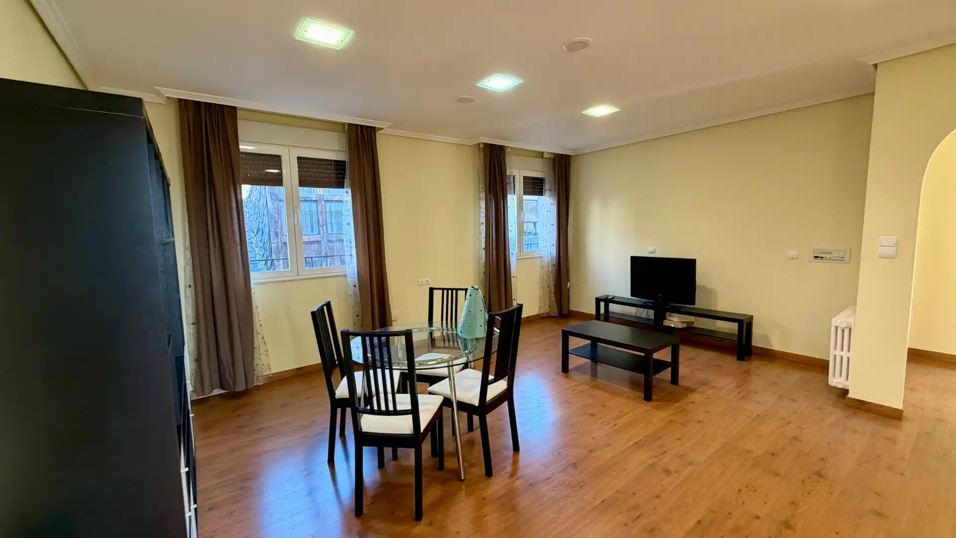 Living room of Flat for sale in Zona Alta