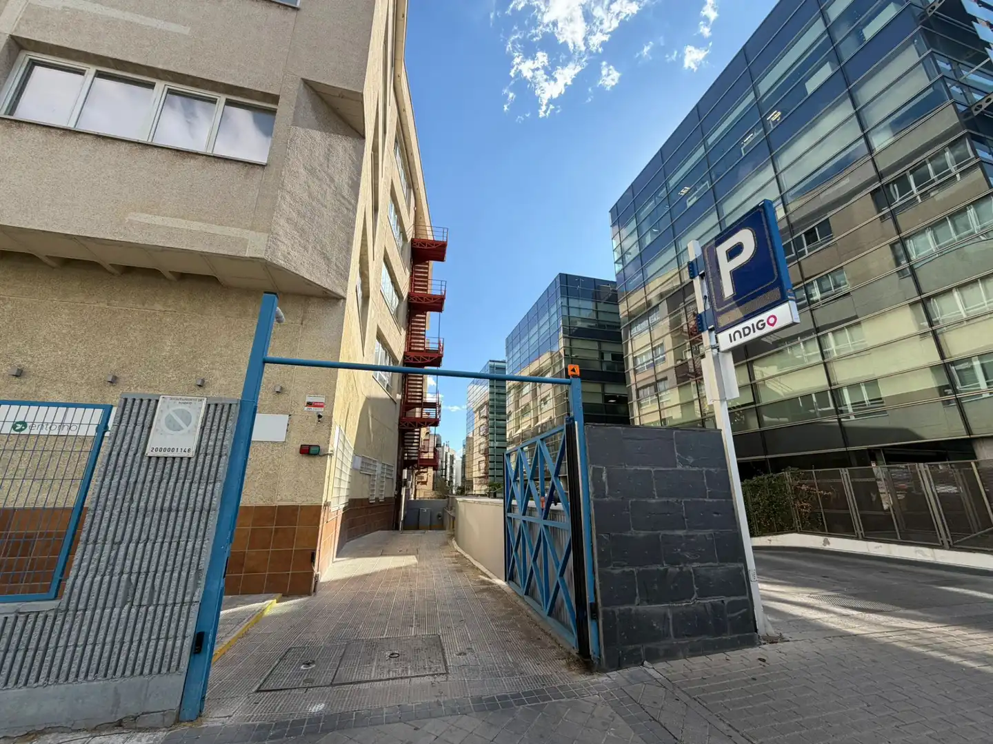 Einzelparkplatz mit Aufzug zum Verkauf in Calle de Santa Leonor, imagen 10