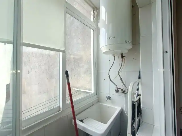 Bathroom of Flat for sale in Vigo   with Heating, Parquet flooring and Oven