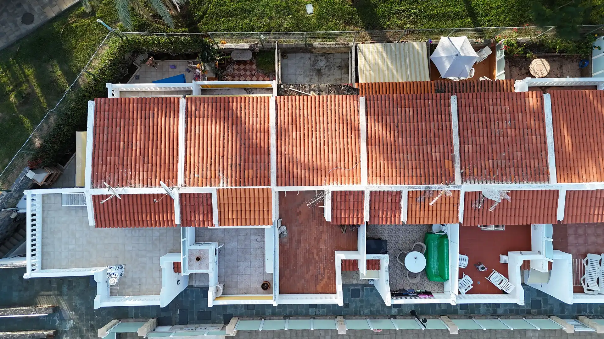 Vista exterior de Casa adosada en venta en Adeje con Terraza y Piscina