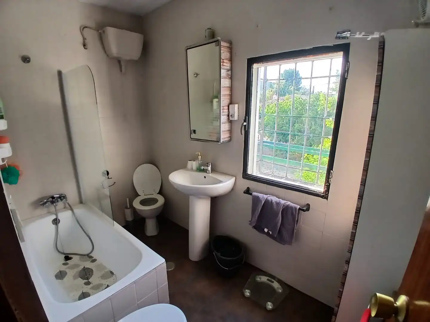 Badezimmer von Country house zum Verkauf in Jaén mit Privatgarten und Abstellraum