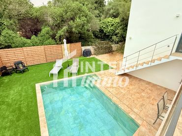 Haus mit Pool zum Verkauf in Calle Navarra 33