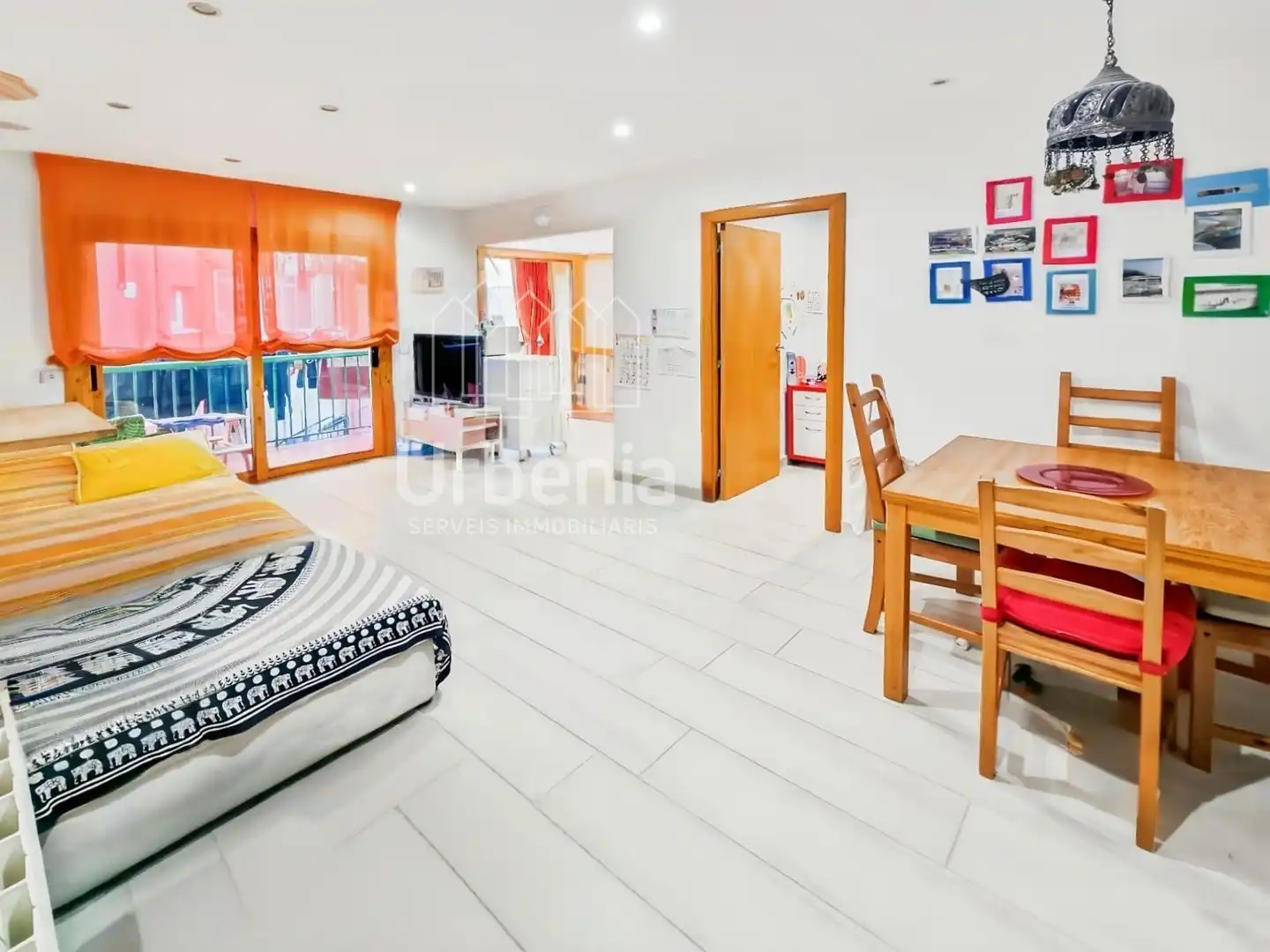 Living room of Flat for sale in Mataró  with Heating, Terrace and Storage room
