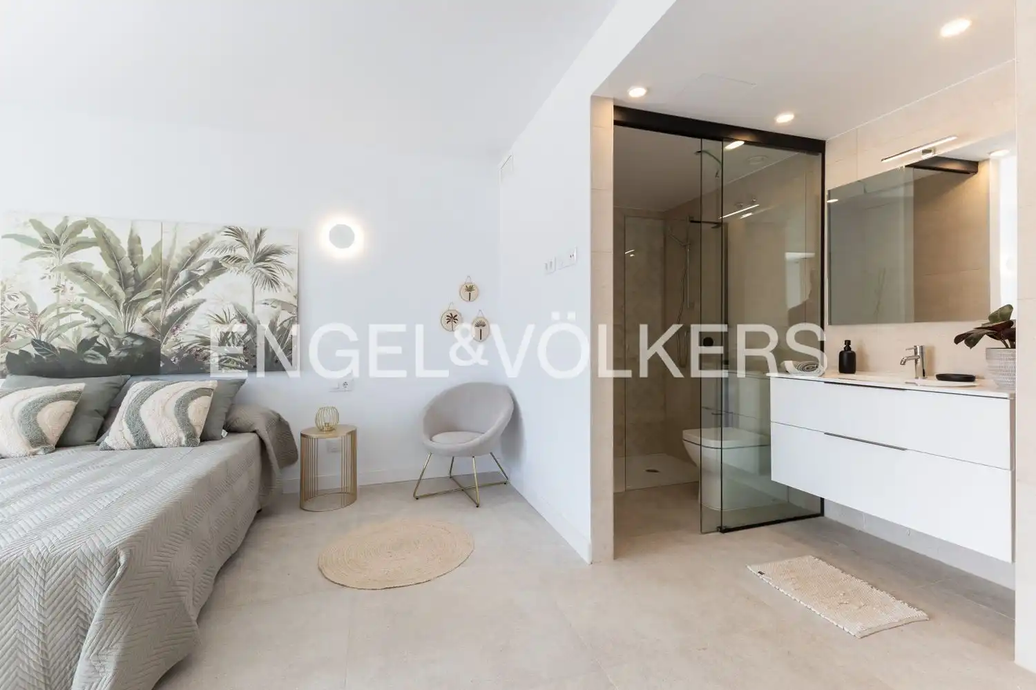 Habitación de Piso en venta en Dénia con Aire acondicionado, Calefacción y Jardín privado