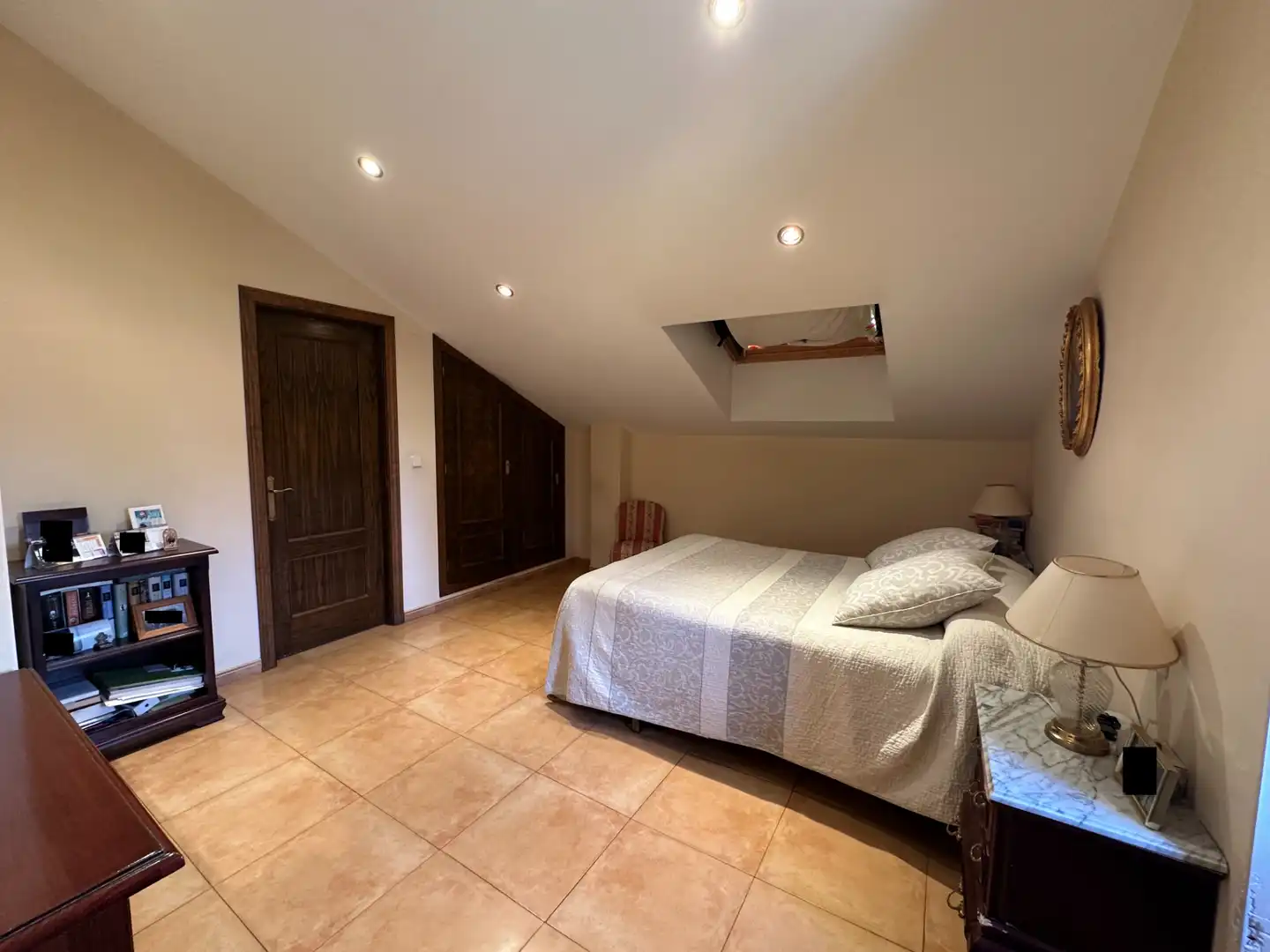 Dormitori de Casa o xalet en venda en Úbeda amb Aire condicionat, Jardí privat i Terrassa