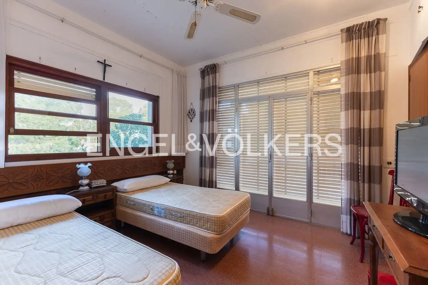 Habitación de Casa o chalet en venta en Paterna con Aire acondicionado, Calefacción y Jardín privado