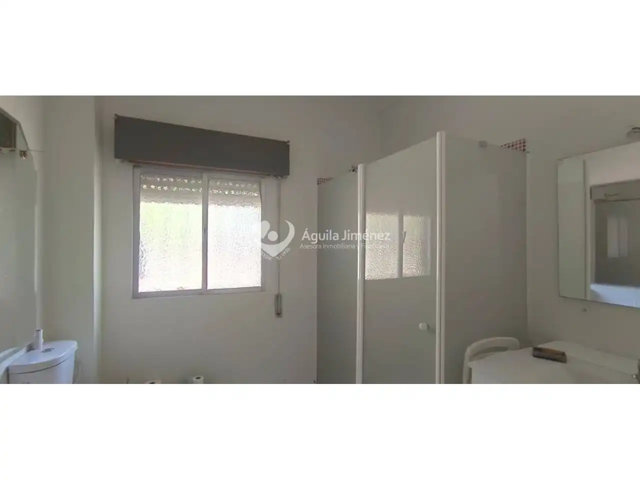 Habitación de Finca rústica en venta en Alcalá de Guadaira con Aire acondicionado, Calefacción y Jardín privado