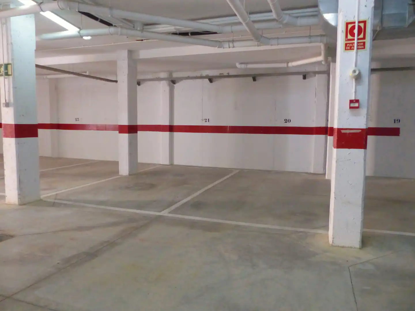 Parking de Piso en venta en Chipiona con Calefacción, Terraza y Trastero
