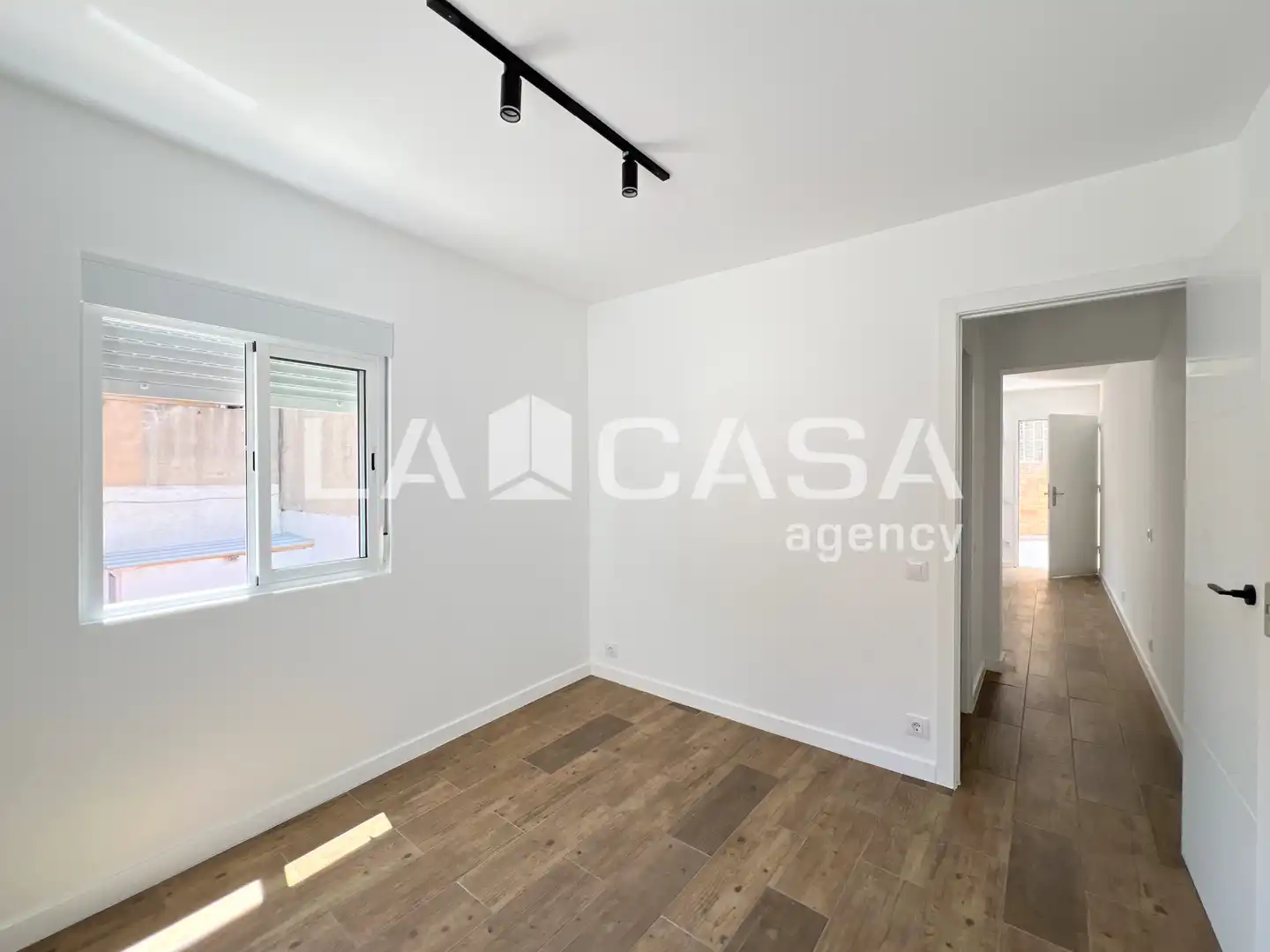 Local comercial en venta en Carrer de Juan Valera, imagen 45