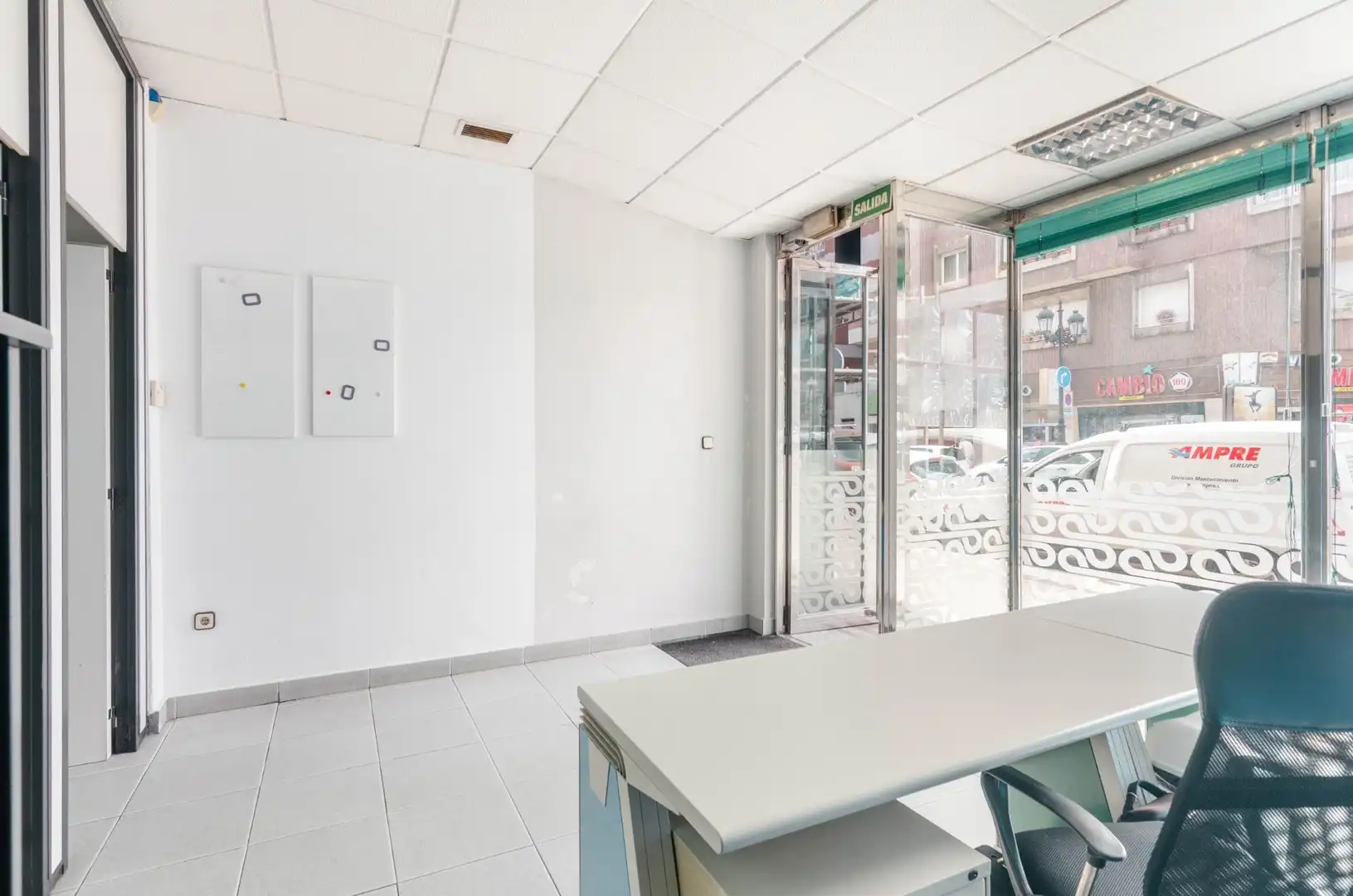 Local en venta en Oviedo 