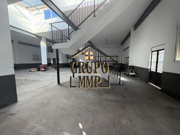 Nave industrial en venta en Sur