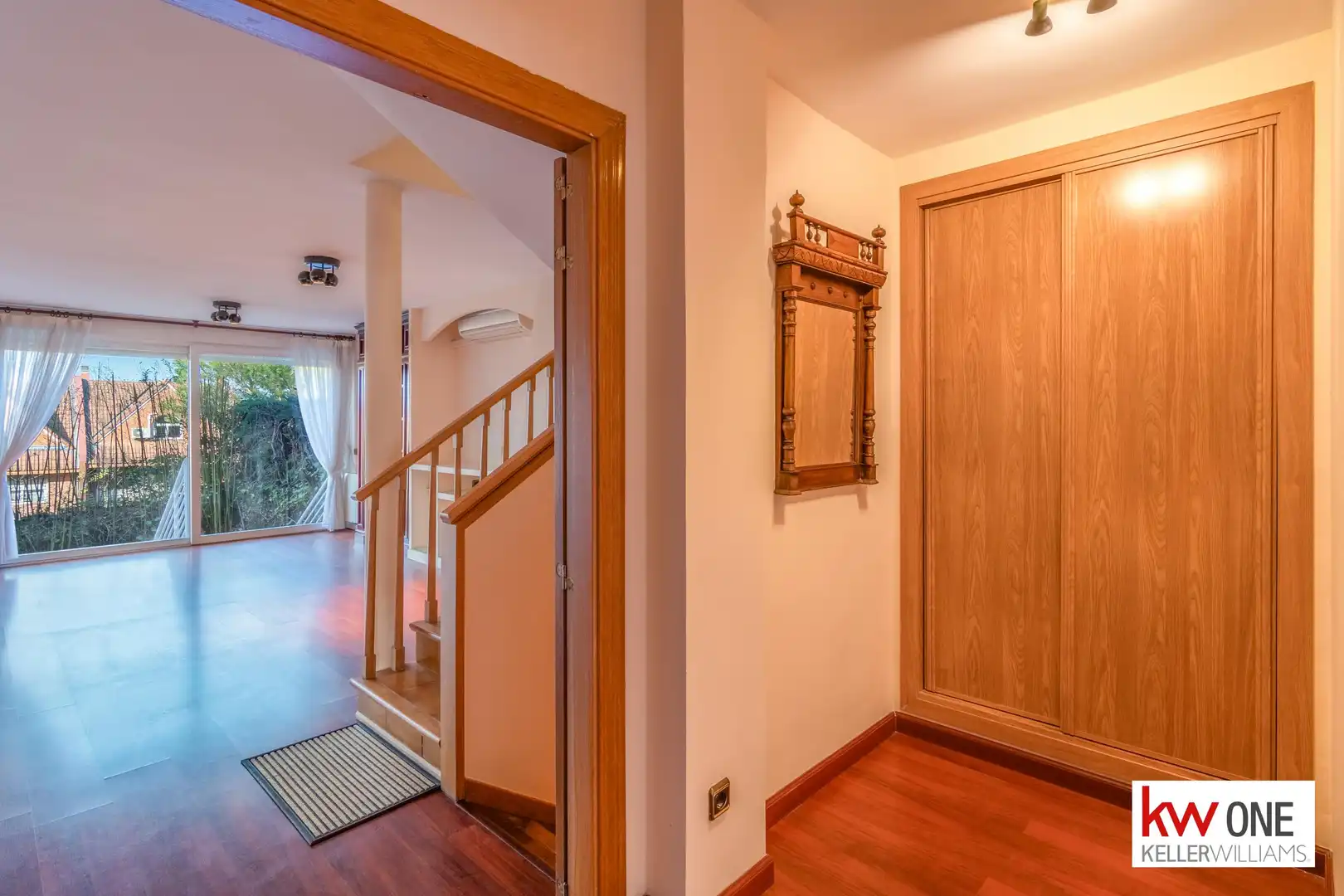 Casa adosada de alquiler en Pozuelo de Alarcón con Aire acondicionado, Calefacción y Jardín privado