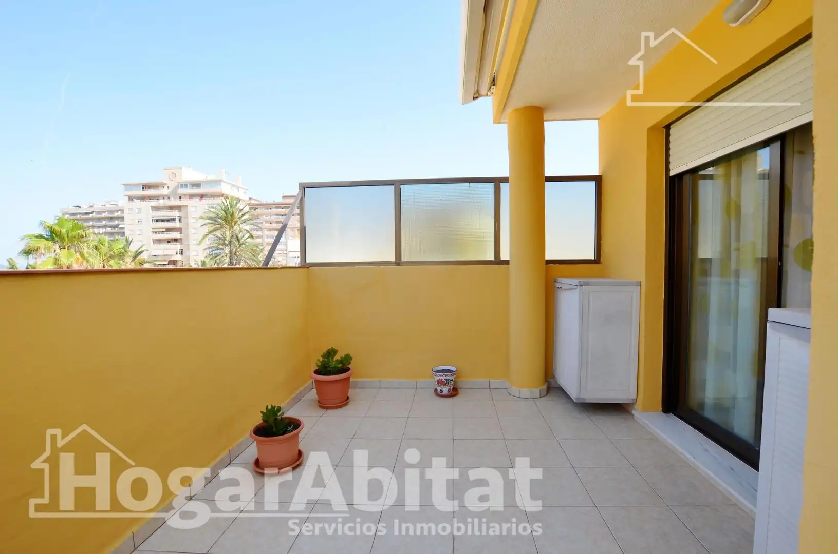 Exterior view of Attic for sale in Tavernes de la Valldigna  with Terrace, Storage room and Furnished