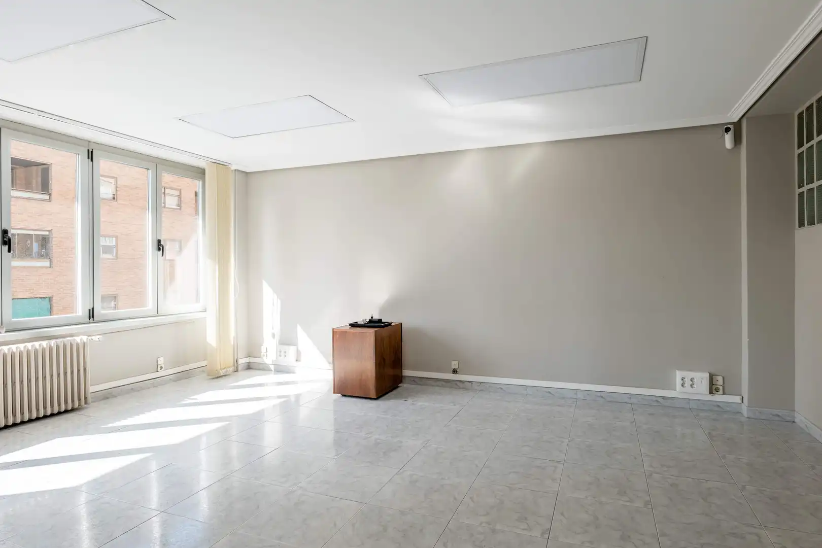 Sala d'estar de Oficina de lloguer en Zaragoza amb Aire condicionat